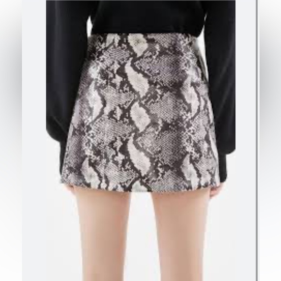 UO Siren Snake Print Button-Front Mini Skirt | Size Small - Picture 1 of 13